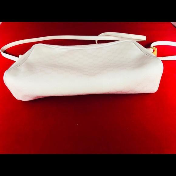 Gucci Crossbody Bag - Picture 4 of 8